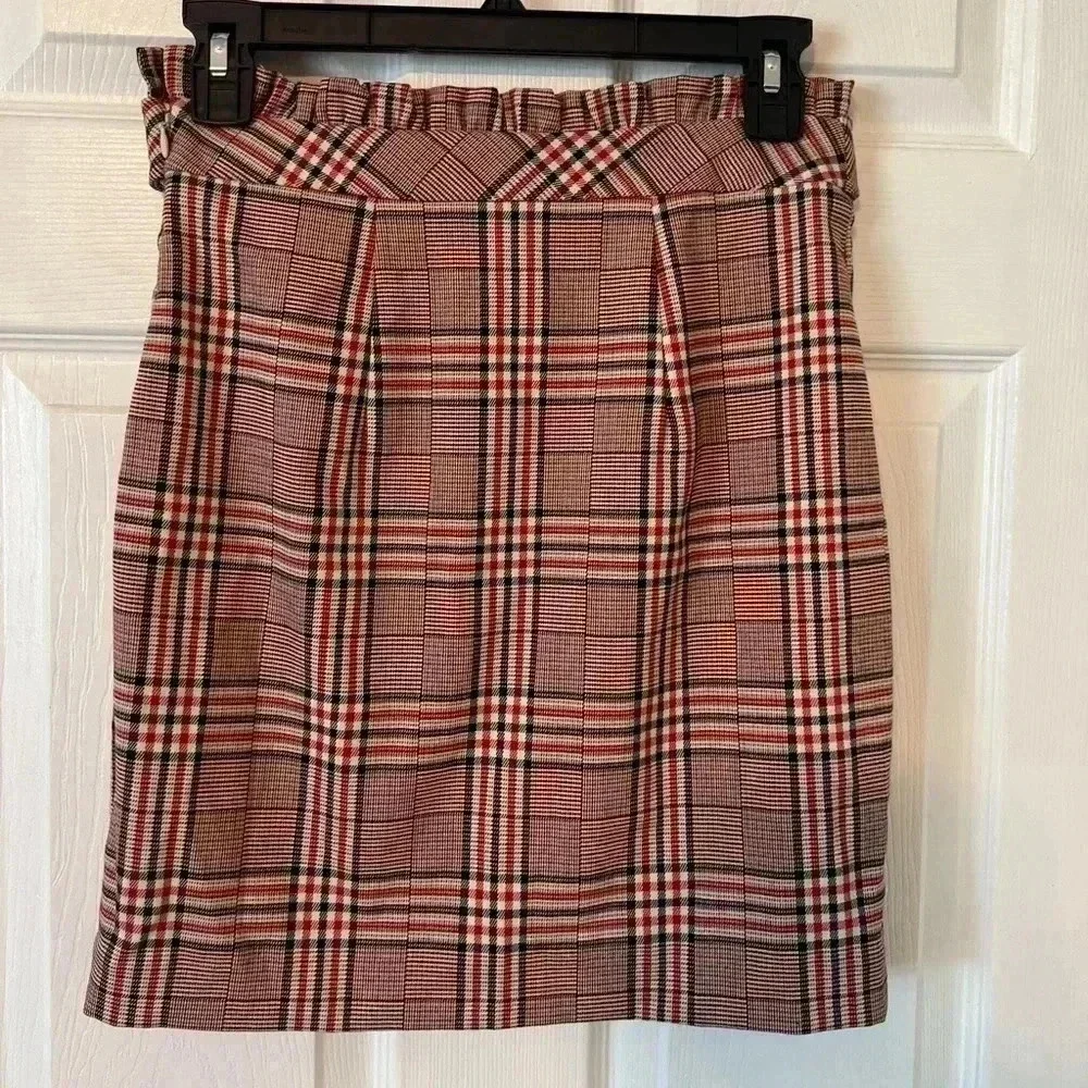Express Womans Black and Red Plaid Mini Skirt. Size XS